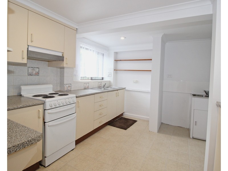 Lower 6 Oxford Falls Road, Beacon Hill NSW 2100