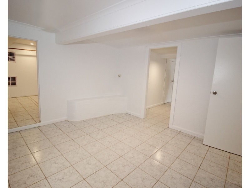 Lower 6 Oxford Falls Road, Beacon Hill NSW 2100