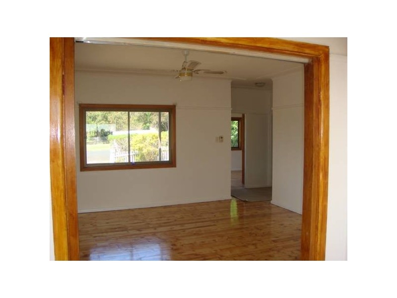 4 Parr Pde, Narraweena NSW 2099