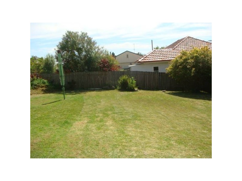 4 Parr Pde, Narraweena NSW 2099