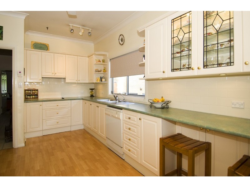 17 Shackel Ave, Brookvale NSW 2100