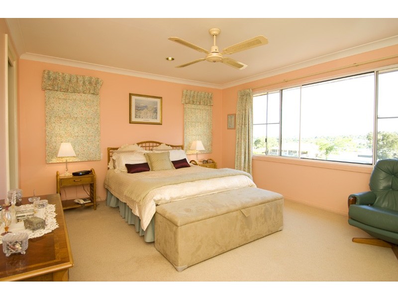 17 Shackel Ave, Brookvale NSW 2100