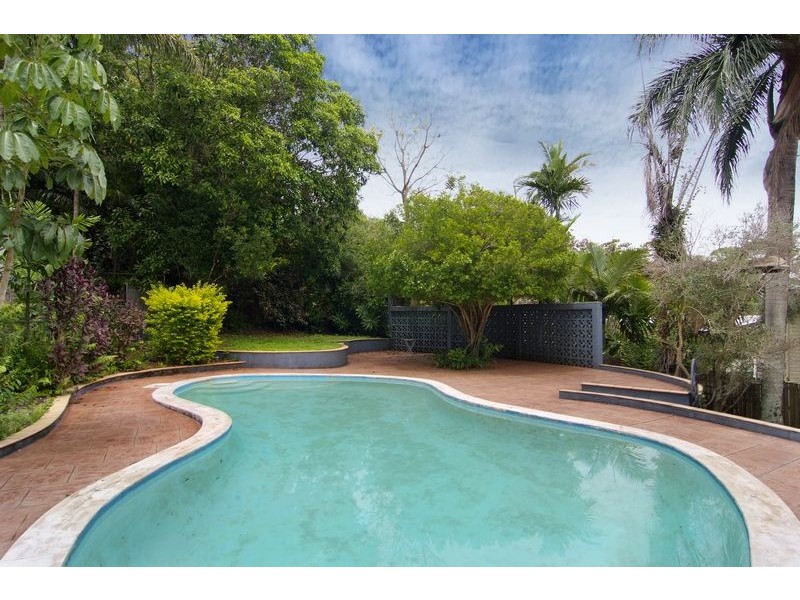 80 Hillview Crescent, Whitfield QLD 4870