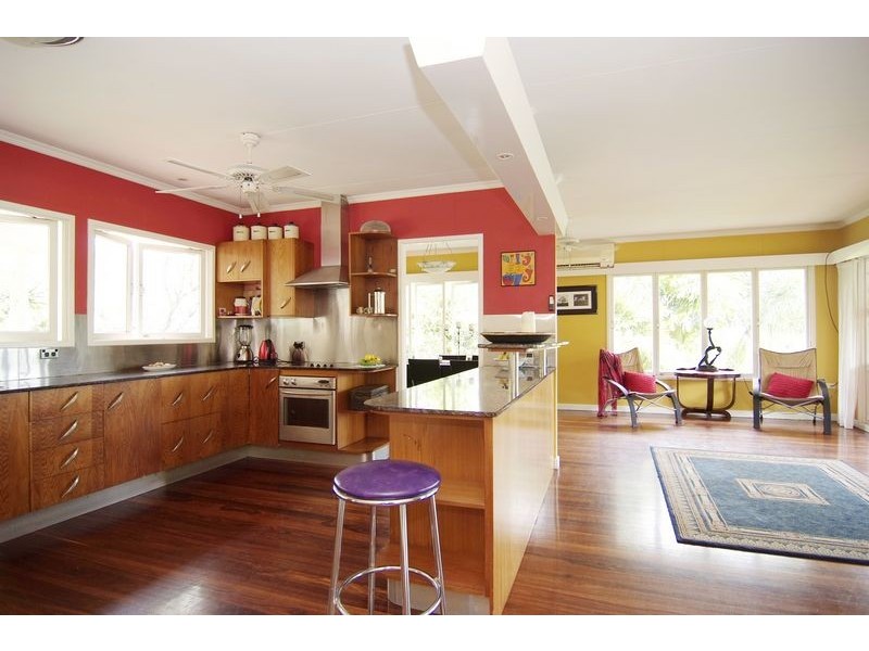 80 Hillview Crescent, Whitfield QLD 4870