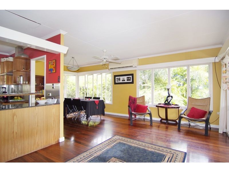 80 Hillview Crescent, Whitfield QLD 4870