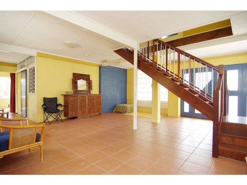 80 Hillview Crescent, Whitfield QLD 4870