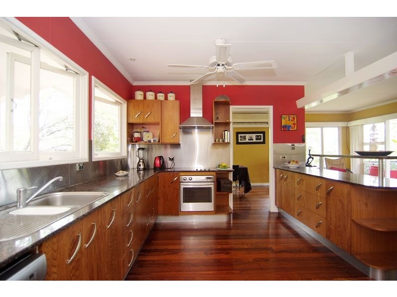 80 Hillview Crescent, Whitfield QLD 4870