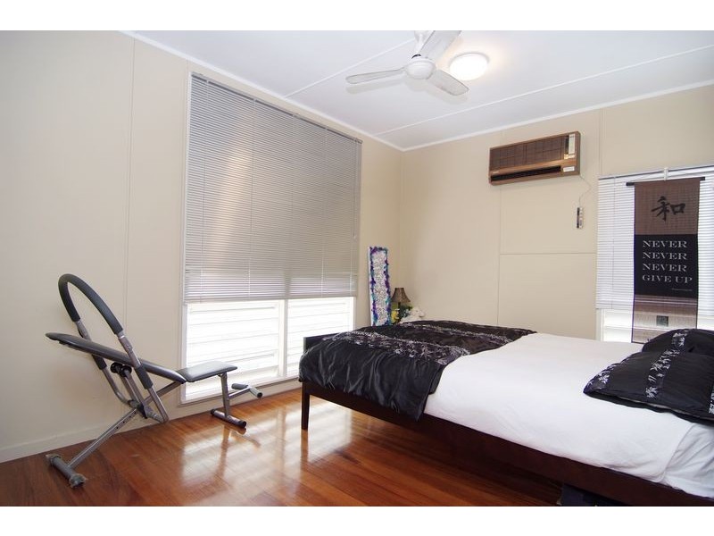 27 Oxley Street, Edge Hill QLD 4870