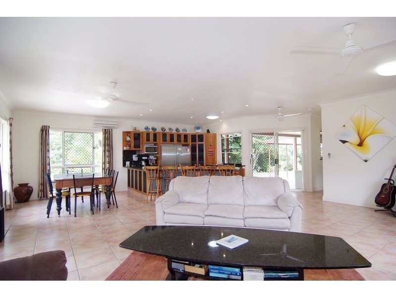 4 Sailfish Close, Kanimbla QLD 4870