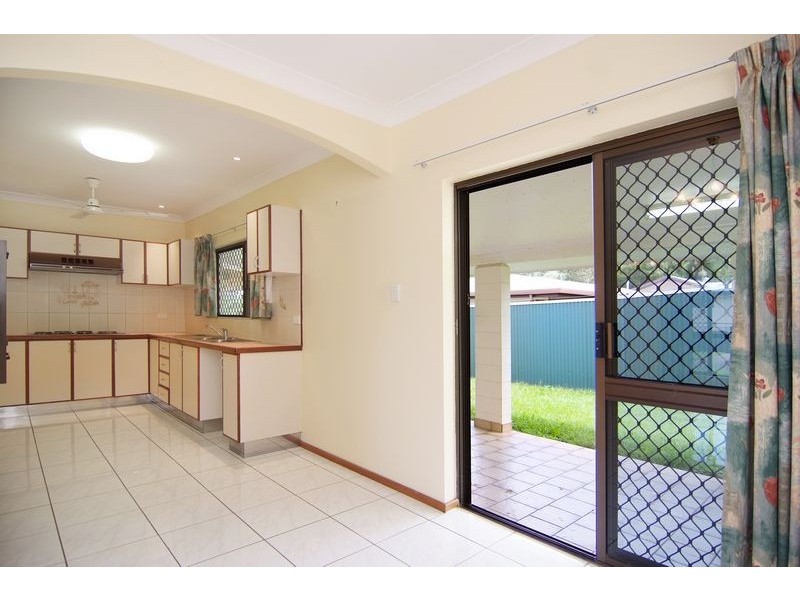 18 Rogers Close, Whitfield QLD 4870