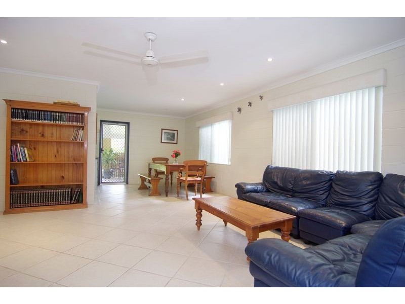 8 Ulambi Close, White Rock QLD 4868