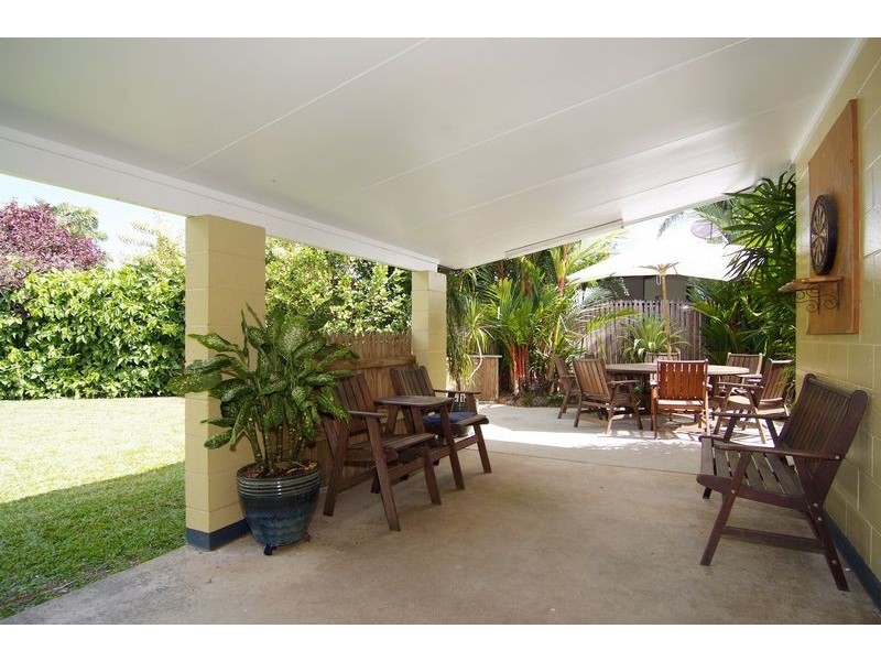 8 Ulambi Close, White Rock QLD 4868
