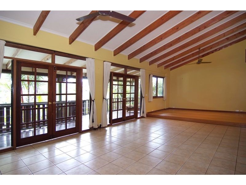 15 Granite Close, Brinsmead QLD 4870