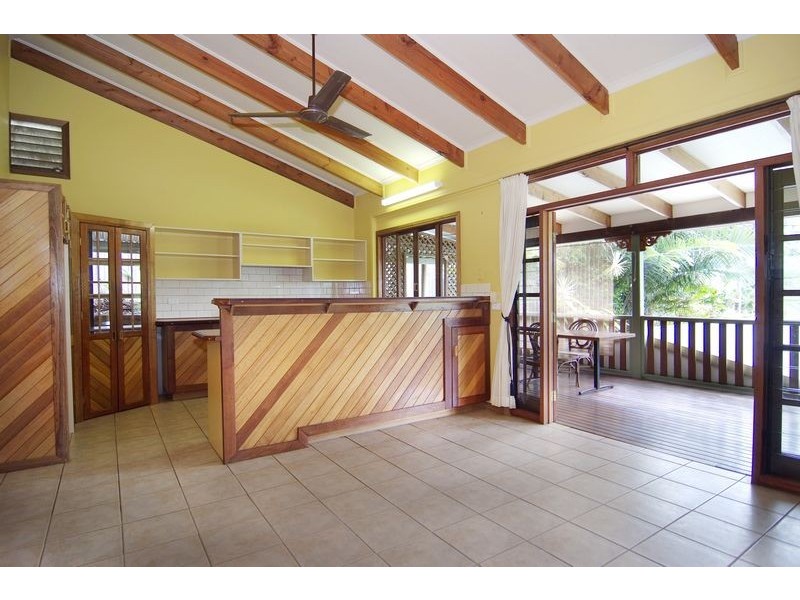 15 Granite Close, Brinsmead QLD 4870