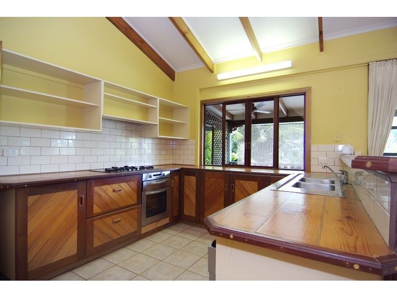 15 Granite Close, Brinsmead QLD 4870