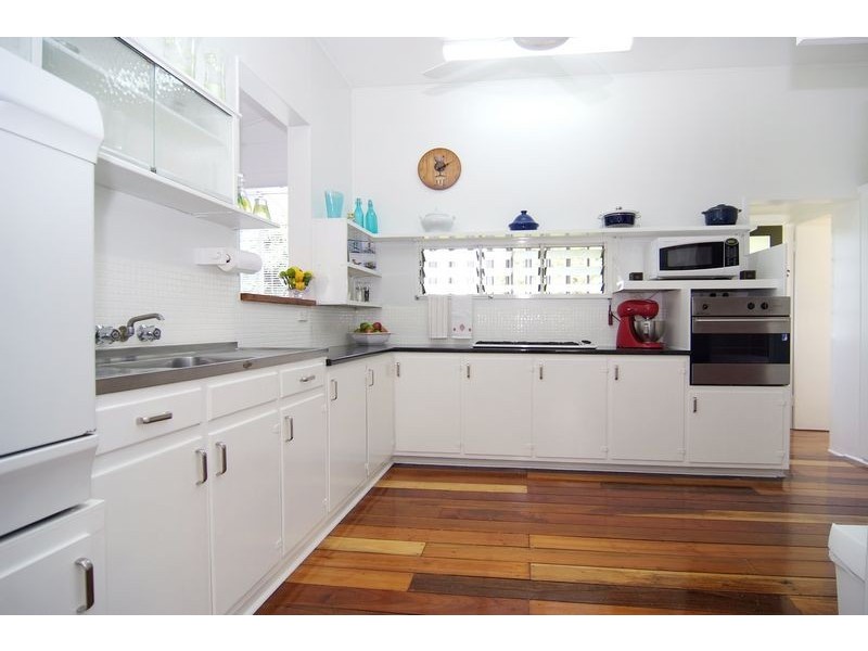 310 – 312 Pease Street, Edge Hill QLD 4870