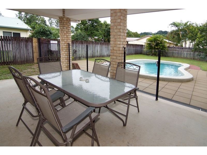 20 Meander Close, Brinsmead QLD 4870