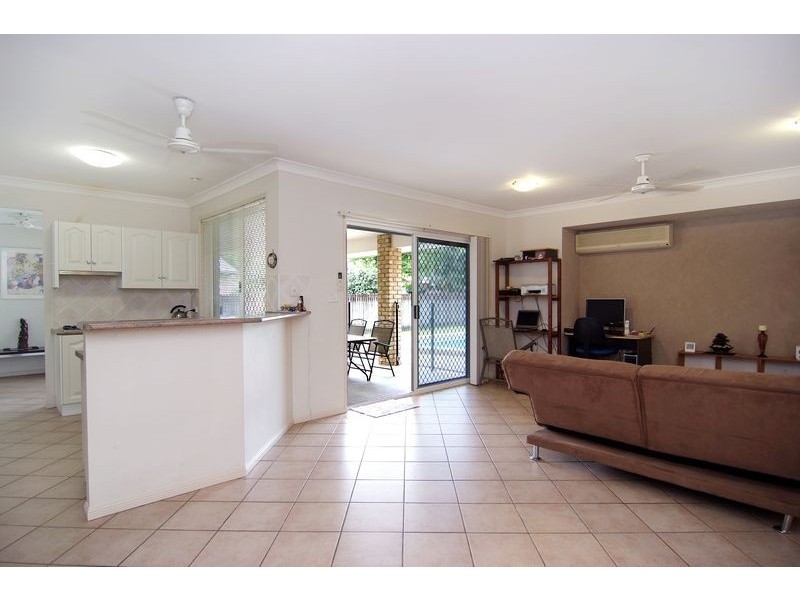20 Meander Close, Brinsmead QLD 4870