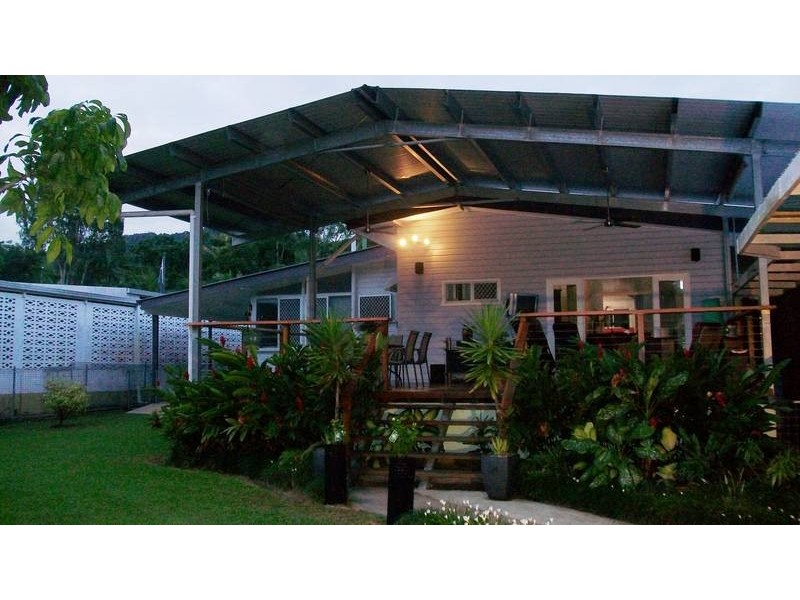 143 Greenslopes Street, Edge Hill QLD 4870