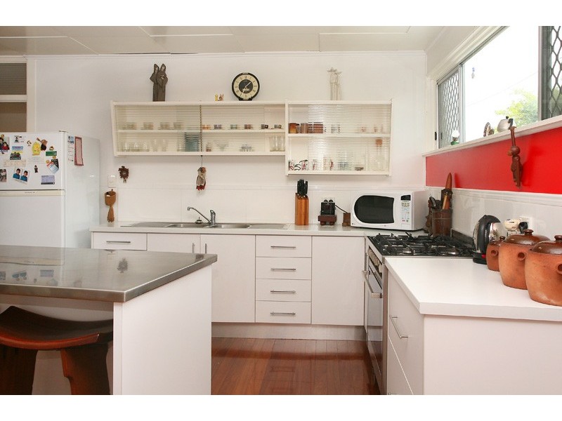 143 Greenslopes Street, Edge Hill QLD 4870