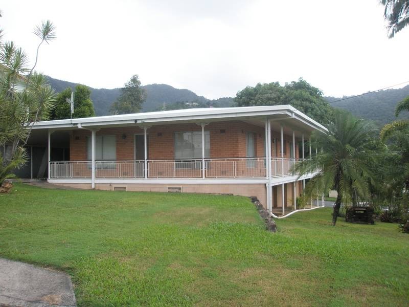11 Barnes Street, Earlville QLD 4870
