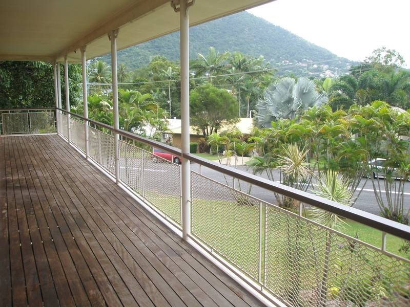 11 Barnes Street, Earlville QLD 4870