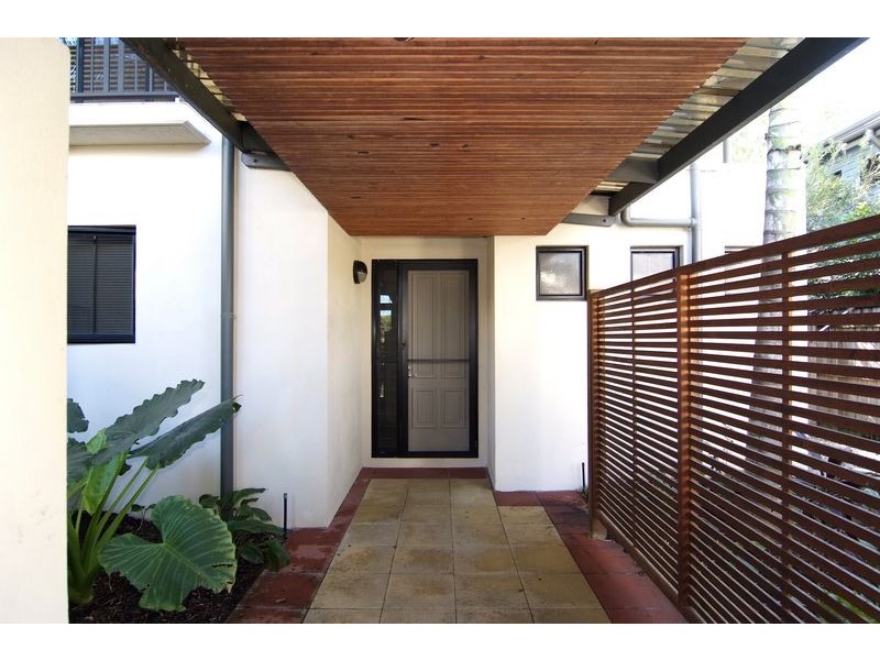 2/14 Undine Street, Clifton Beach QLD 4879