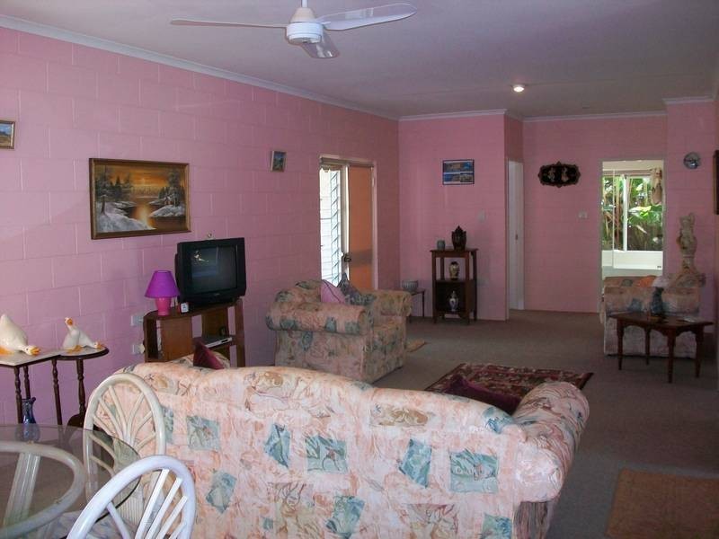 26 Ireland Cr, Whitfield QLD 4870