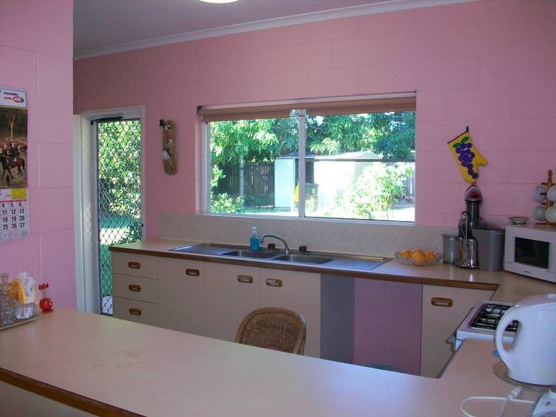 26 Ireland Cr, Whitfield QLD 4870