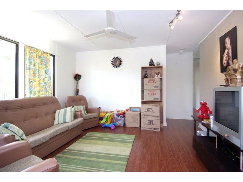 7 Fairway Street, Yorkeys Knob QLD 4878