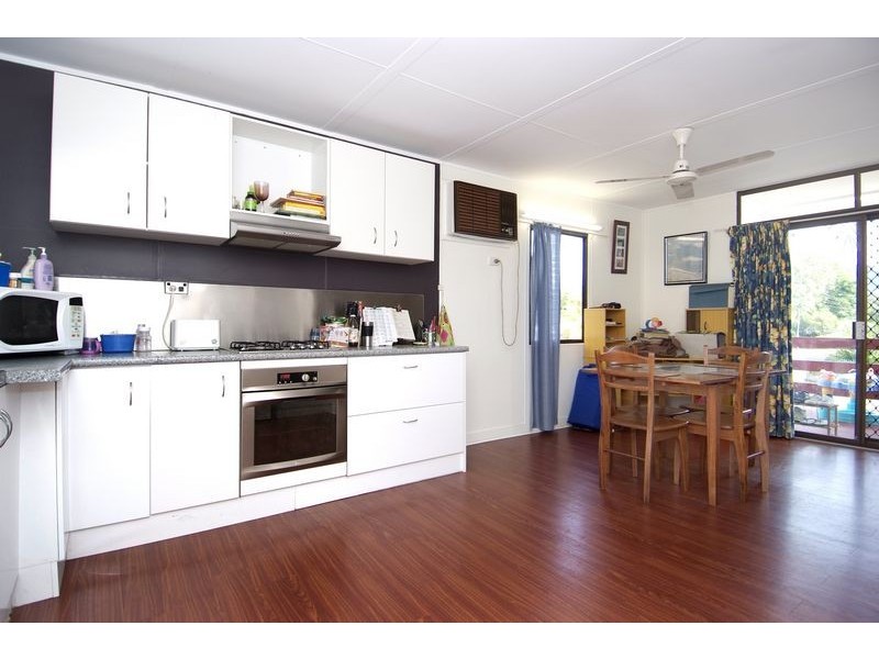 7 Fairway Street, Yorkeys Knob QLD 4878