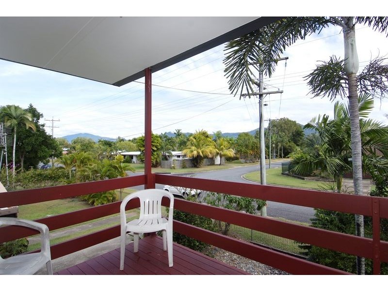 7 Fairway Street, Yorkeys Knob QLD 4878
