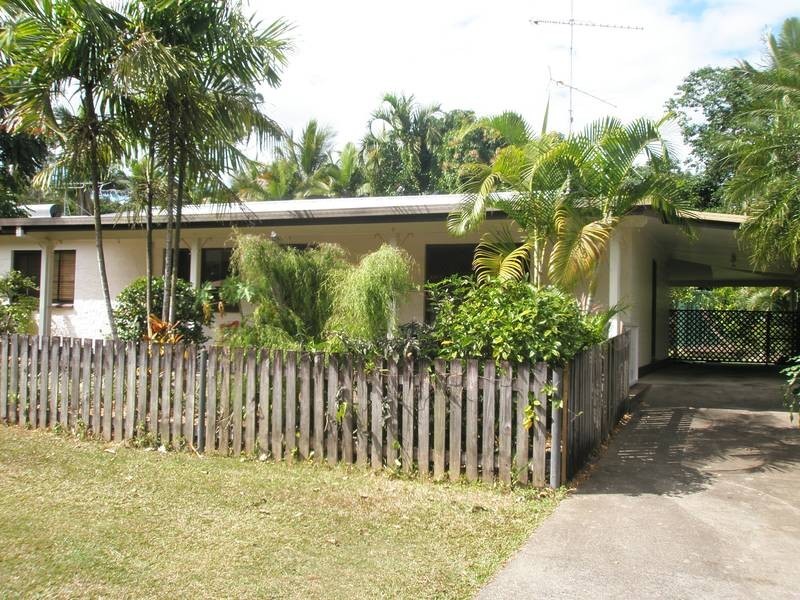 48 Hobson Drive, Brinsmead QLD 4870