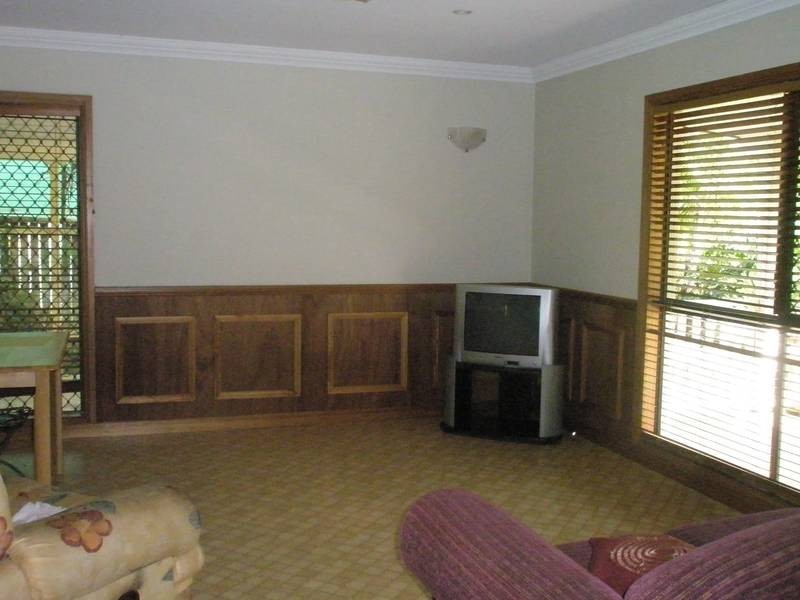 48 Hobson Drive, Brinsmead QLD 4870