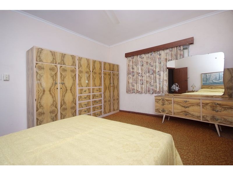 112 Greenslopes Street, Edge Hill QLD 4870