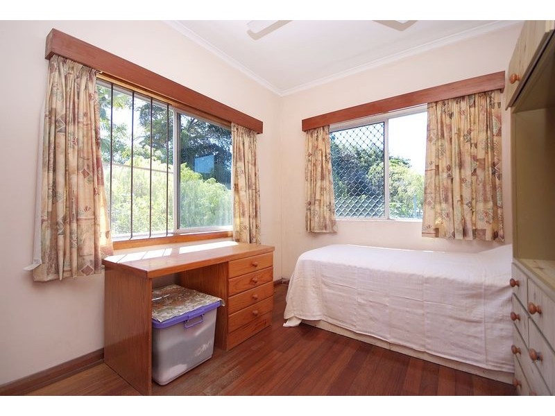 112 Greenslopes Street, Edge Hill QLD 4870