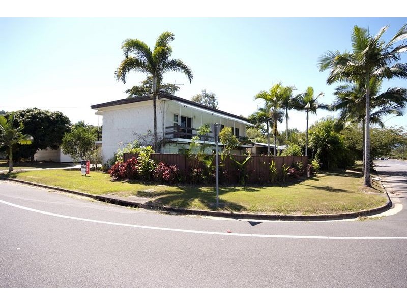 112 Greenslopes Street, Edge Hill QLD 4870
