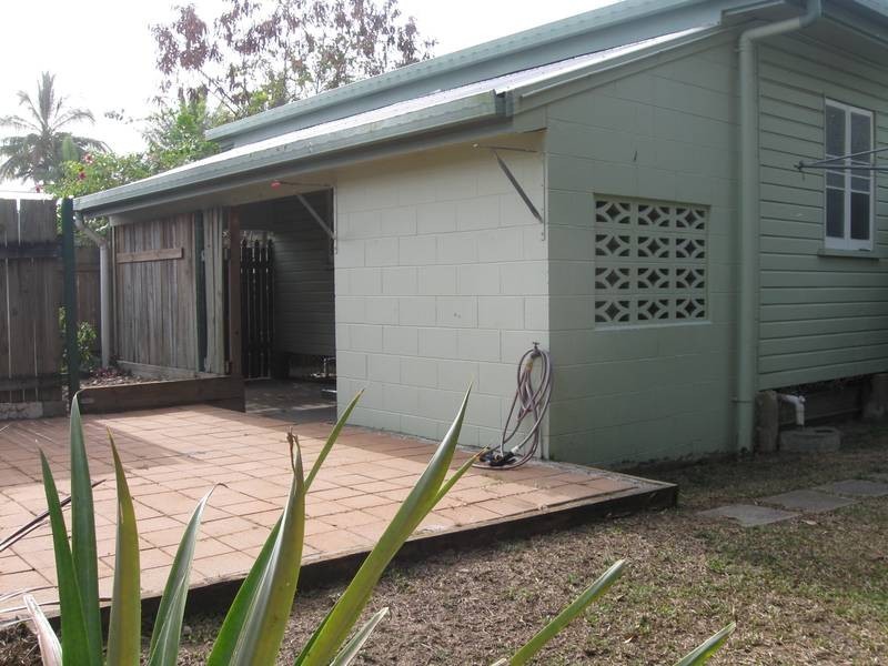 177 Hoare Street, Manunda QLD 4870