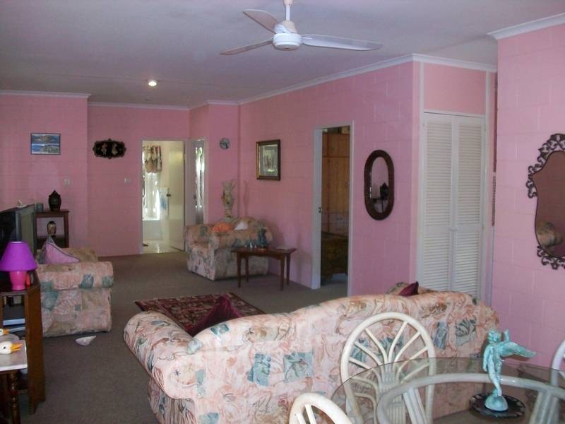 26 Ireland Crescent, Whitfield QLD 4870