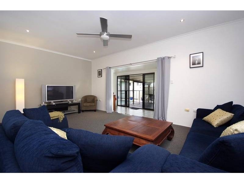 4 Norris Street, Whitfield QLD 4870