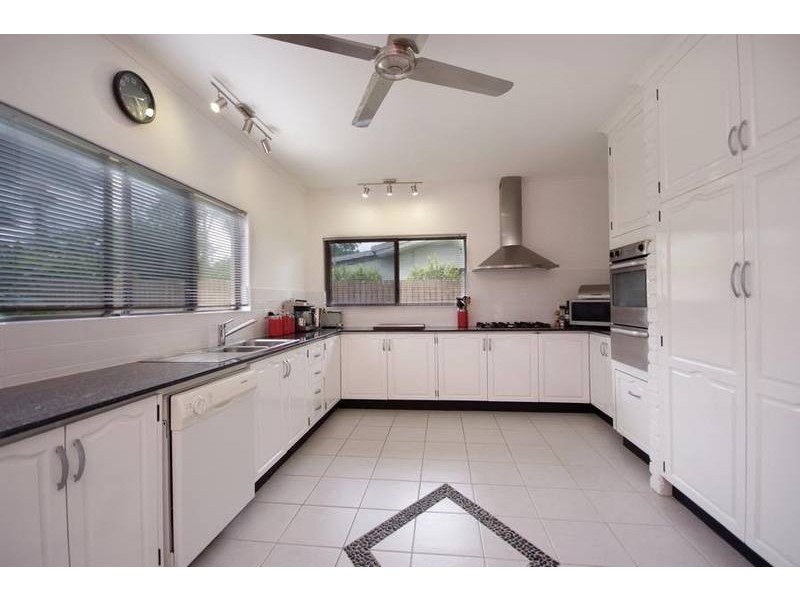 4 Norris Street, Whitfield QLD 4870