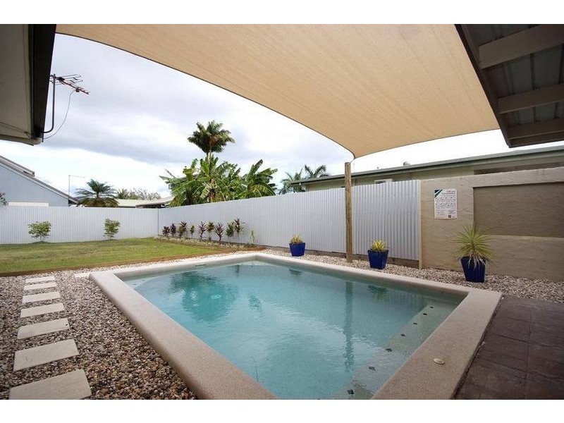 4 Norris Street, Whitfield QLD 4870