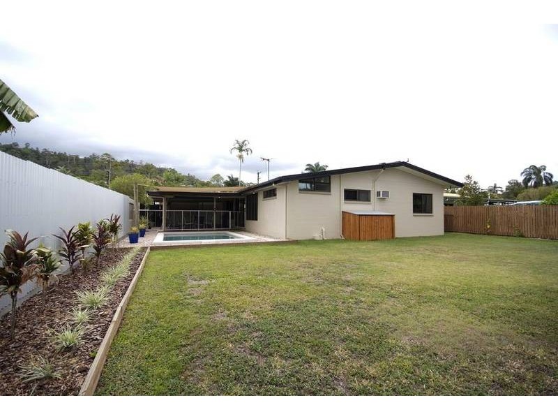 4 Norris Street, Whitfield QLD 4870