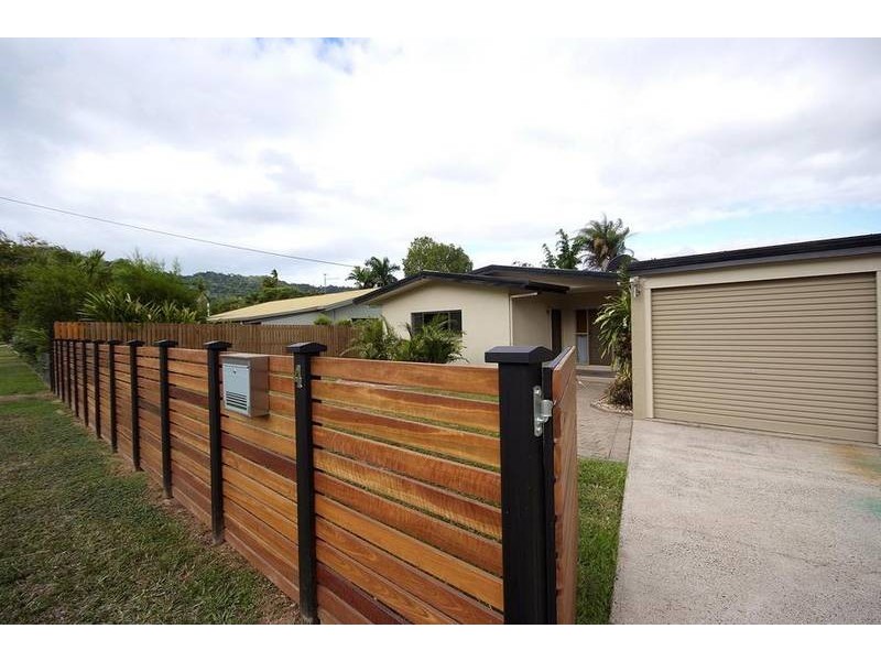 4 Norris Street, Whitfield QLD 4870