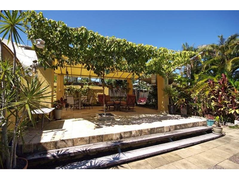 14 Ponticello Street, Whitfield QLD 4870