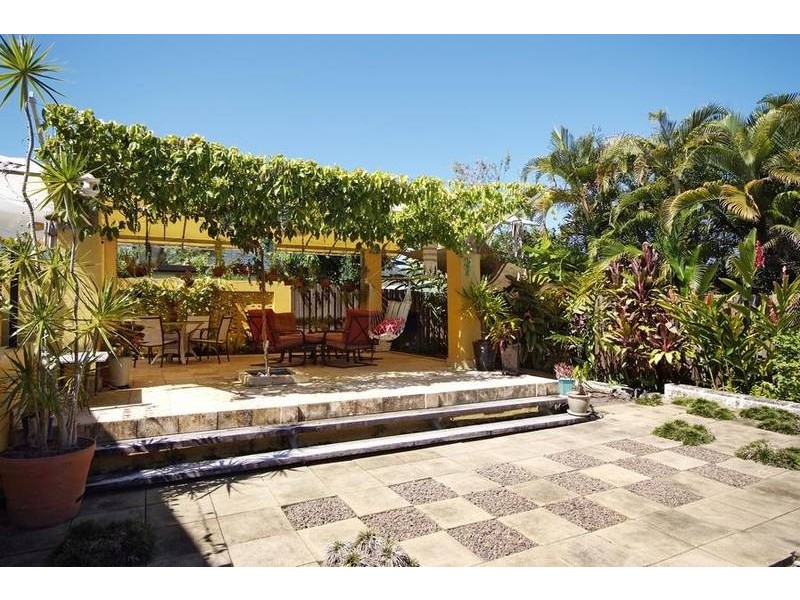 14 Ponticello Street, Whitfield QLD 4870