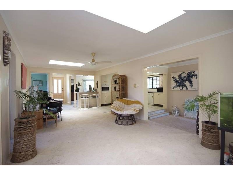 14 Ponticello Street, Whitfield QLD 4870