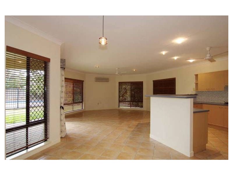 17 Quadrio Crescent, Brinsmead QLD 4870