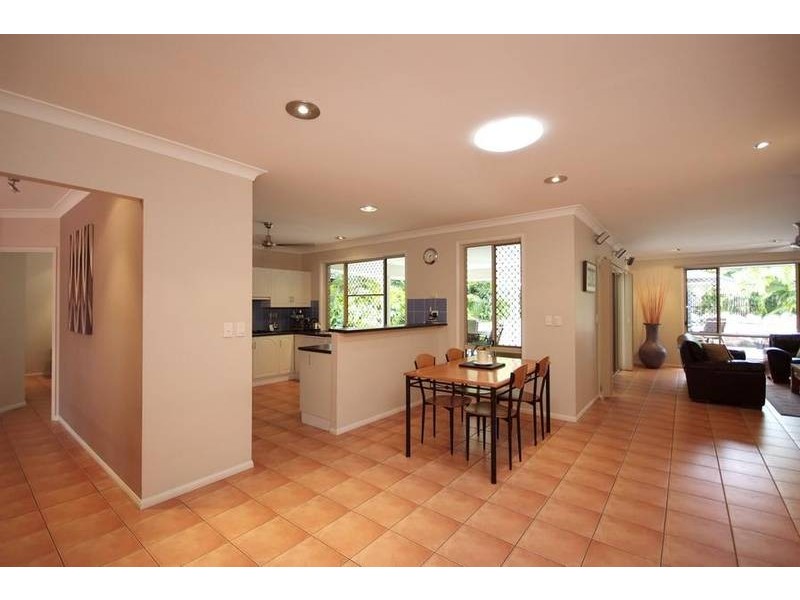 19 Quadrio Crescent, Brinsmead QLD 4870