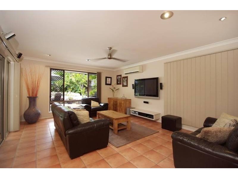 19 Quadrio Crescent, Brinsmead QLD 4870